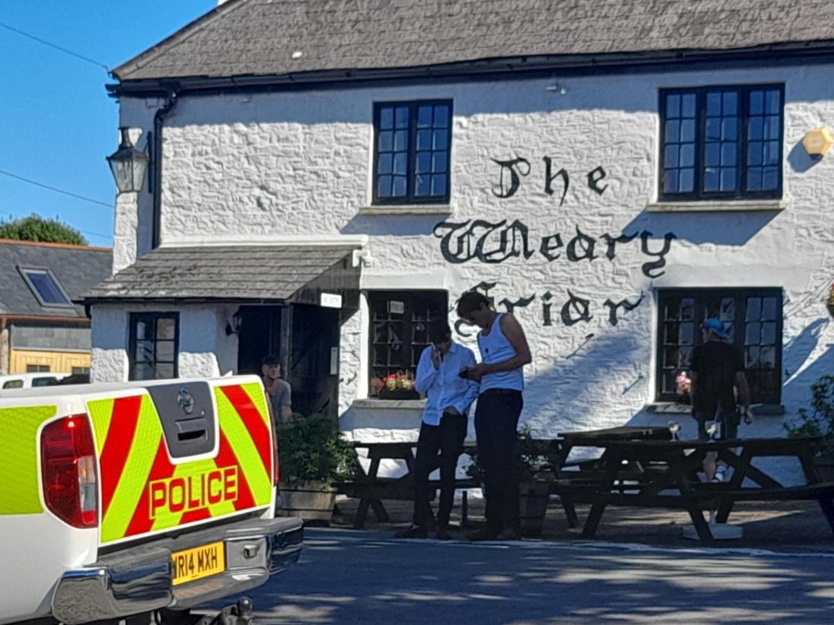 The Weary Friar Inn Pillaton Dış mekan fotoğraf