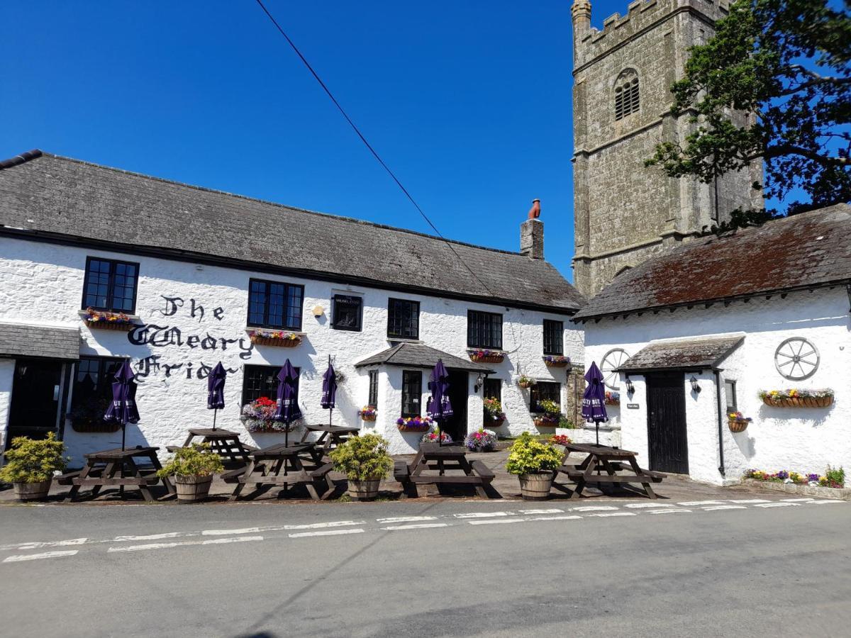 The Weary Friar Inn Pillaton Dış mekan fotoğraf