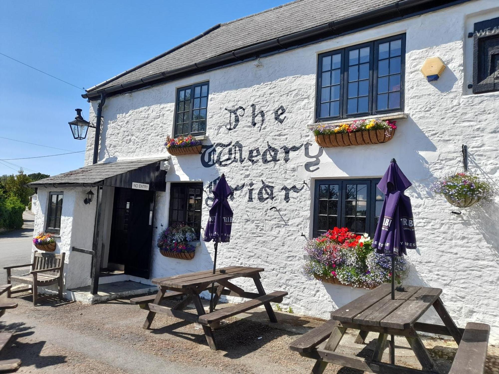 The Weary Friar Inn Pillaton Dış mekan fotoğraf